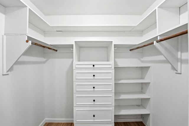 28 Winged Foot Drive, Panorama Village, TX 77304