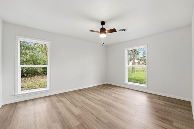 28 Winged Foot Drive, Panorama Village, TX 77304