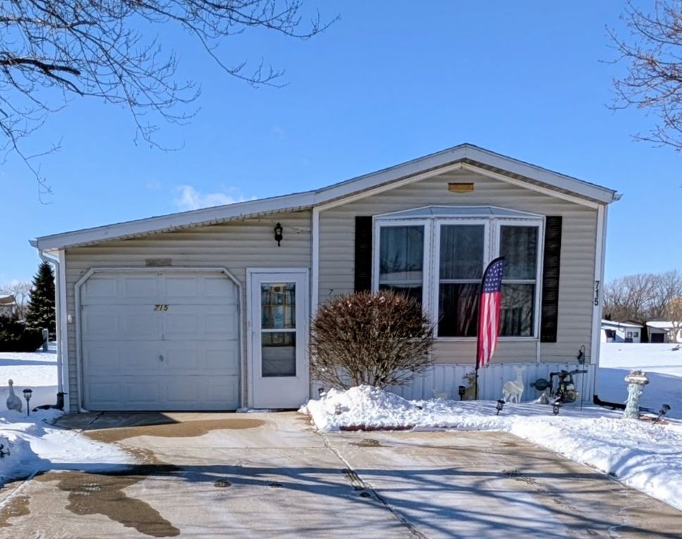 715 Thorntree Terrace, Matteson, IL 60443