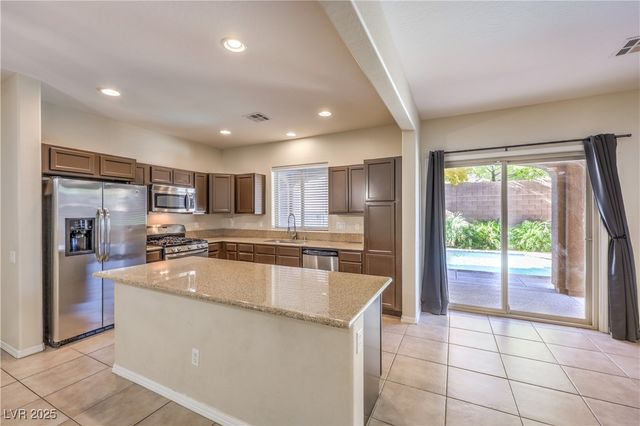 10179 Lucca Bluff Street, Las Vegas, NV 89178