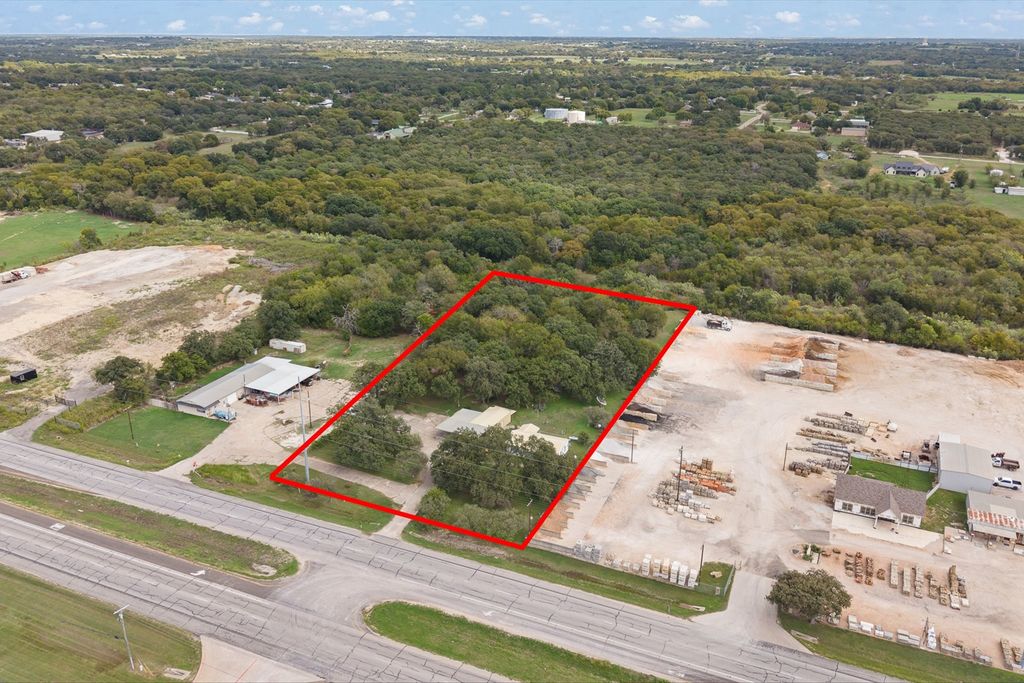3320 B N Main Street, Cleburne, TX 76033 — exterior