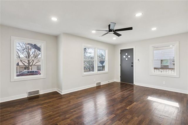 5112 Maple Street, Mission, KS 66202