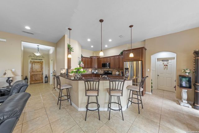 630 N DICKSON ST, Poth, TX 78147