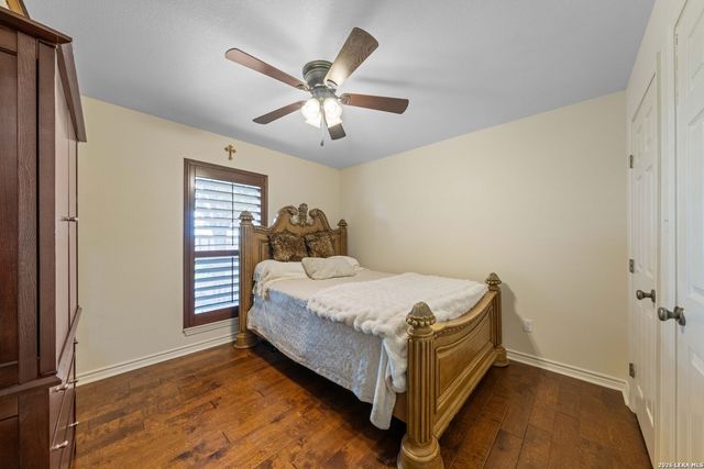 630 N DICKSON ST, Poth, TX 78147