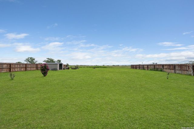630 N DICKSON ST, Poth, TX 78147