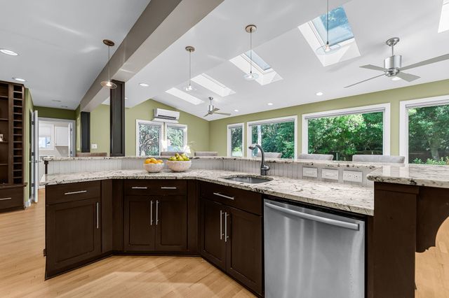 354 Molasses Lane, Mount Pleasant, SC 29464