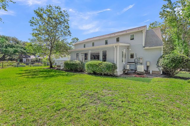 354 Molasses Lane, Mount Pleasant, SC 29464