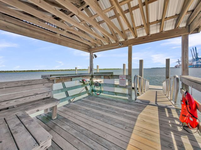 354 Molasses Lane, Mount Pleasant, SC 29464