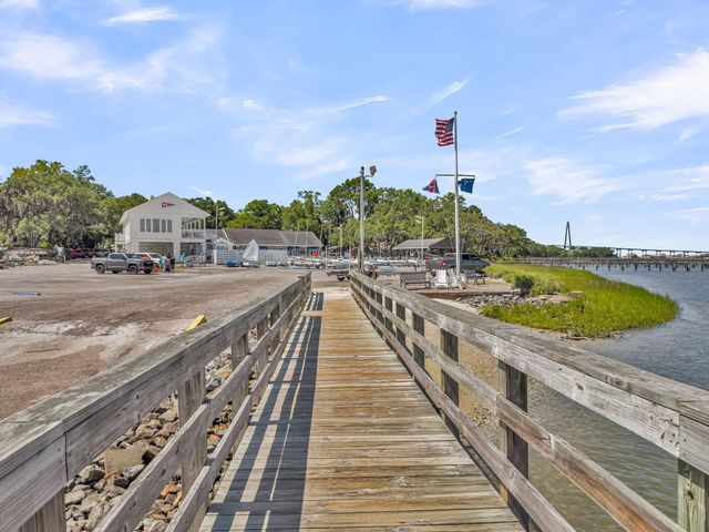 354 Molasses Lane, Mount Pleasant, SC 29464