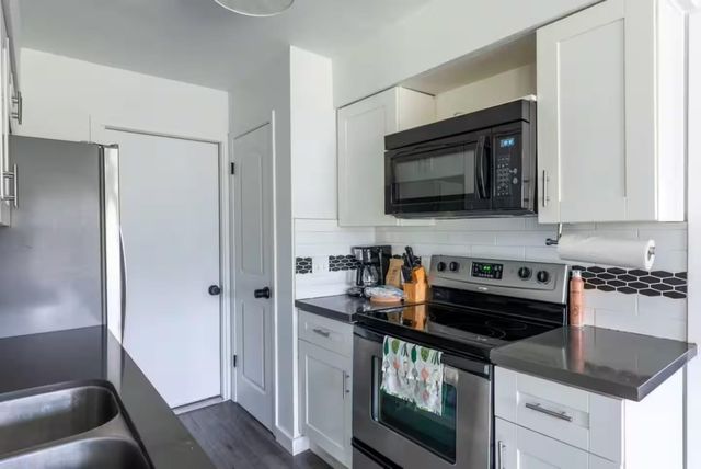 9715 Dallum DR, Austin, TX 78753