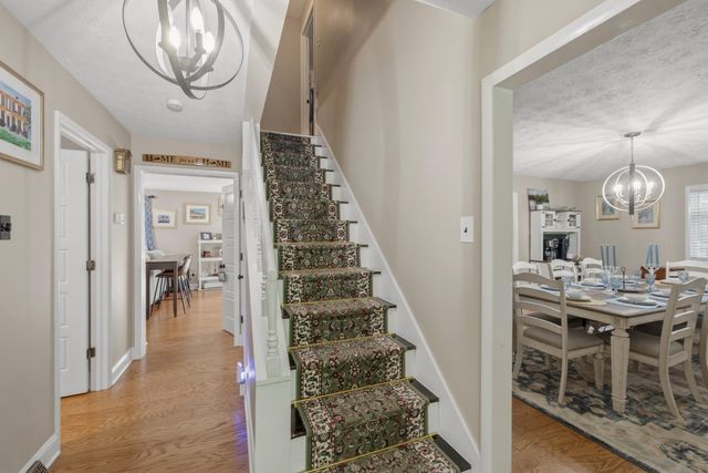890 Gwinn Island Road, Danville, KY 40422