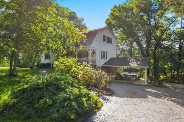 890 Gwinn Island Road, Danville, KY 40422