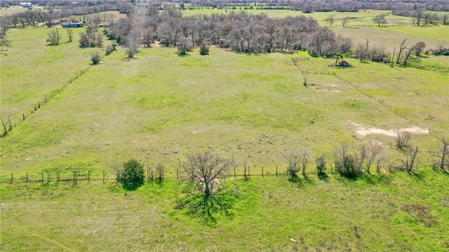 14 AC Halliday Lane, Madisonville, TX 77864