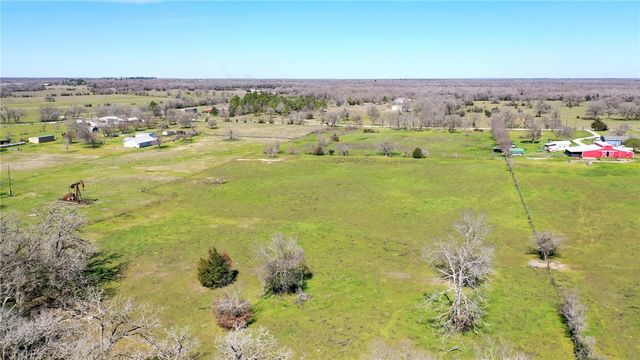 14 AC Halliday Lane, Madisonville, TX 77864