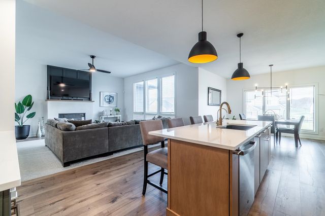 6161 Bateleur Court, Fort Wayne, IN 46845