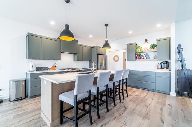 6161 Bateleur Court, Fort Wayne, IN 46845