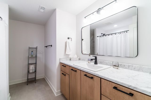 6161 Bateleur Court, Fort Wayne, IN 46845