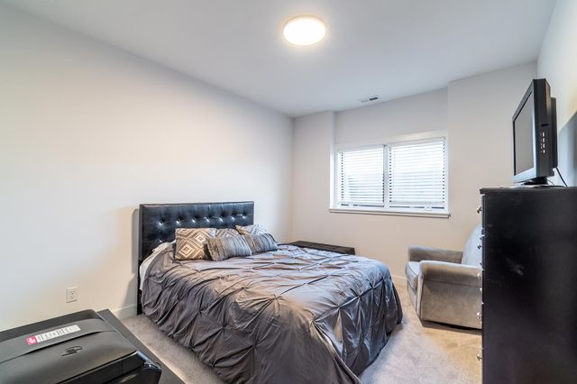 6161 Bateleur Court, Fort Wayne, IN 46845