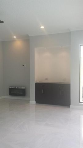 8709 Man O War Road, Palm Beach Gardens, FL 33418