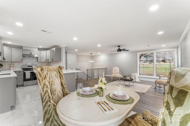 2210 24th Street Circle NE, Hickory, NC 28601