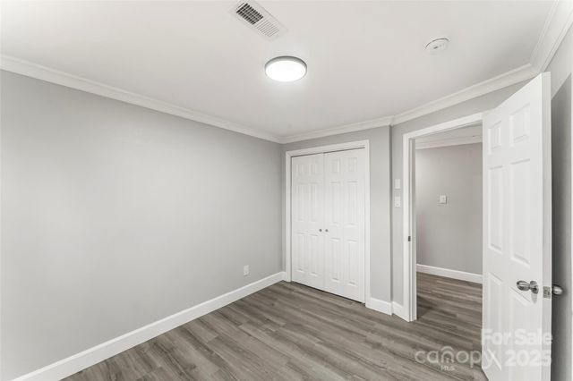 2210 24th Street Circle NE, Hickory, NC 28601