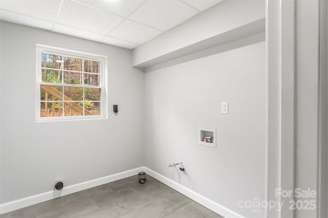 2210 24th Street Circle NE, Hickory, NC 28601