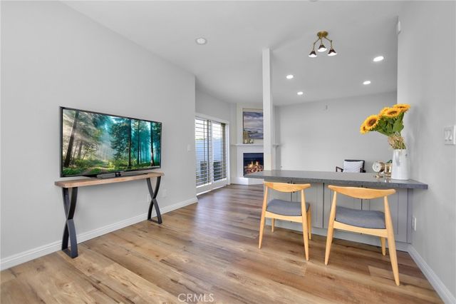 20851 Community Street 10, Winnetka, CA 91306