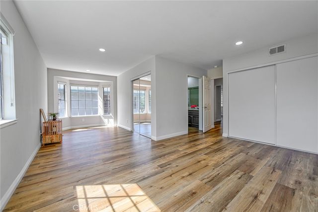 20851 Community Street 10, Winnetka, CA 91306
