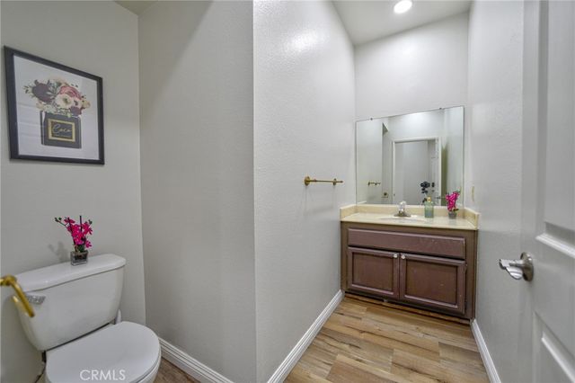 20851 Community Street 10, Winnetka, CA 91306