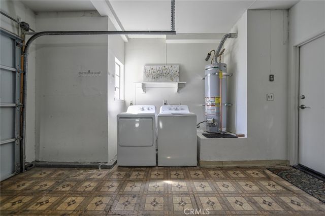 20851 Community Street 10, Winnetka, CA 91306