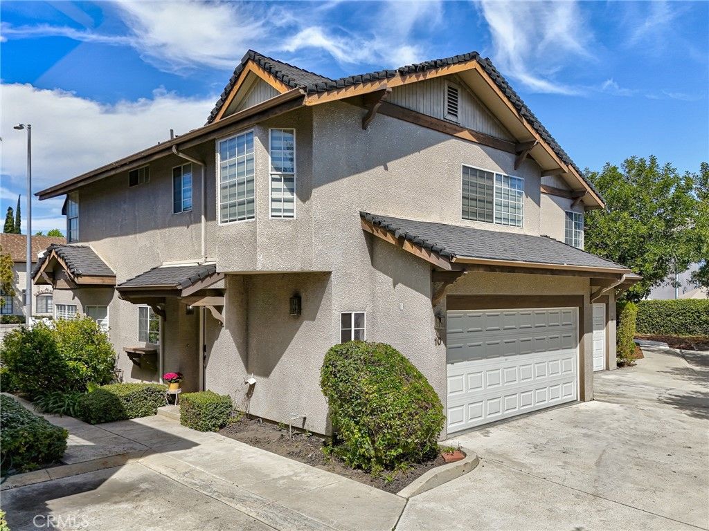 20851 Community Street 10, Winnetka, CA 91306