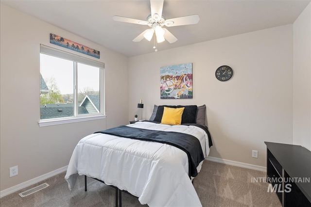 4880 E Arrow Junction Dr, Boise, ID 83716