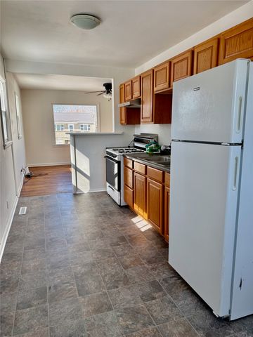 600 E 24th Street S, Newton, IA 50208