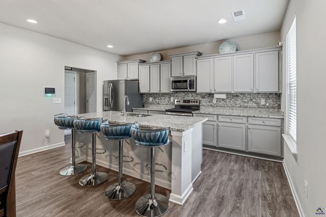 131 Red Birch Lane, Warner Robins, GA 31093