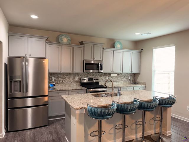 131 Red Birch Lane, Warner Robins, GA 31093