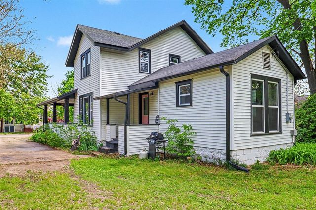 215 E Washington Street, Greenville, MI 48838