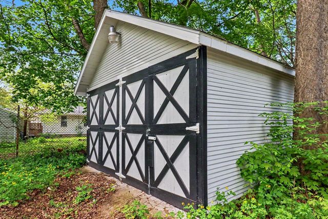 215 E Washington Street, Greenville, MI 48838