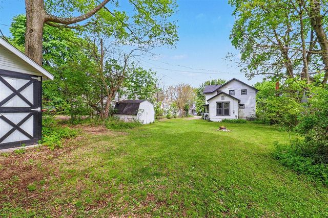 215 E Washington Street, Greenville, MI 48838