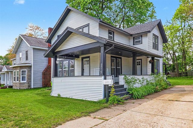 215 E Washington Street, Greenville, MI 48838