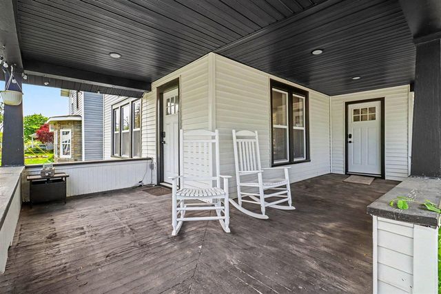 215 E Washington Street, Greenville, MI 48838