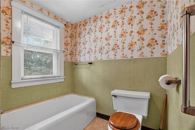 37 Chestnut Street, Painesville, OH 44077