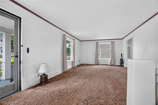 37 Chestnut Street, Painesville, OH 44077