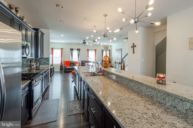 11391 TOLKIEN AVE, White Plains, MD 20695