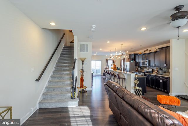 11391 TOLKIEN AVE, White Plains, MD 20695