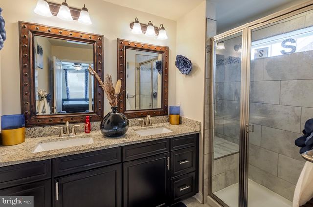 11391 TOLKIEN AVE, White Plains, MD 20695