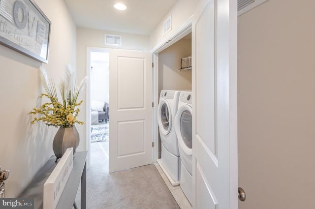 11391 TOLKIEN AVE, White Plains, MD 20695