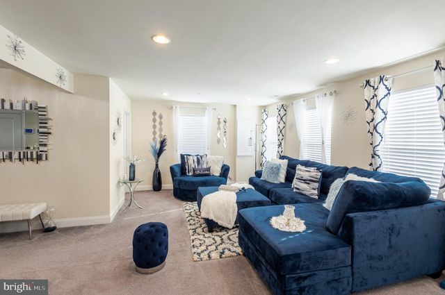 11391 TOLKIEN AVE, White Plains, MD 20695