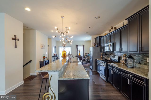 11391 TOLKIEN AVE, White Plains, MD 20695