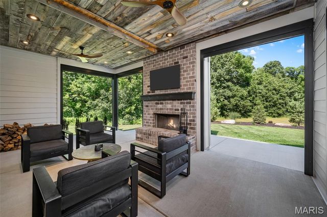 145 Lonesome Dove Way, Foristell, MO 63348