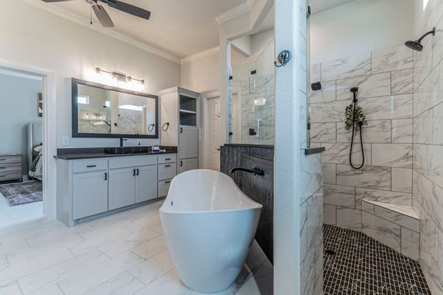 150 Las Brisas Drive, Decatur, TX 76234